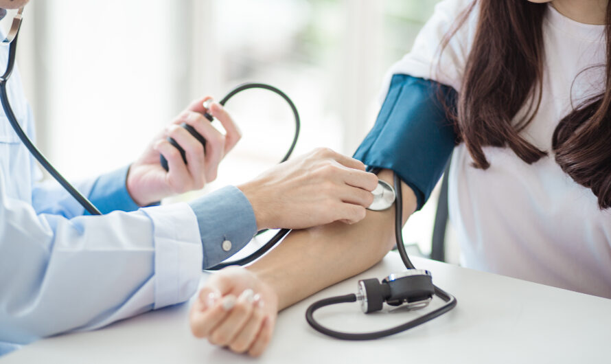 A Comprehensive Guide to Blood Pressure Monitoring Devices: Types, Functionality, and Accuracy
